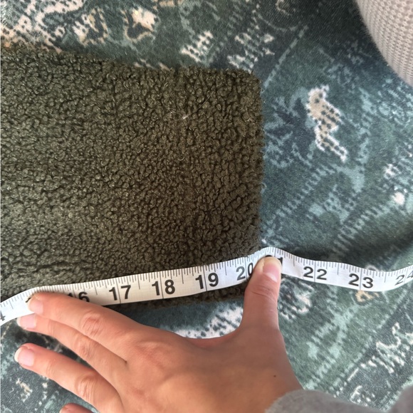 Banana republic soft fuzzy shacket - Picture 8 of 8